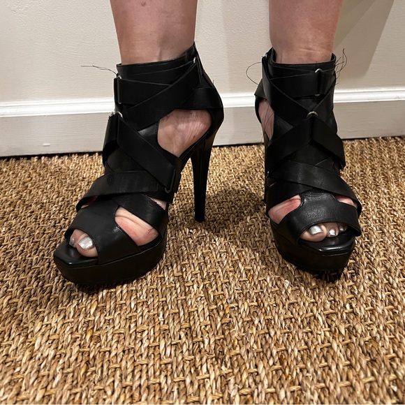 Zara Black Strappy High Heels - Picture 4 of 4